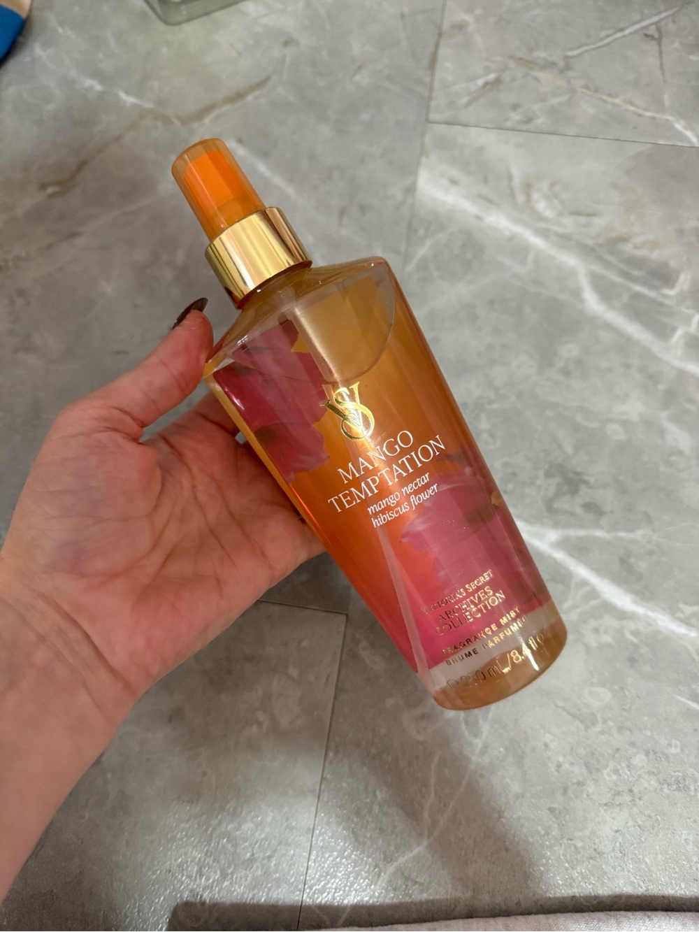 Victoria's Secret Mango Temptation Body Mist in Orange and Gold